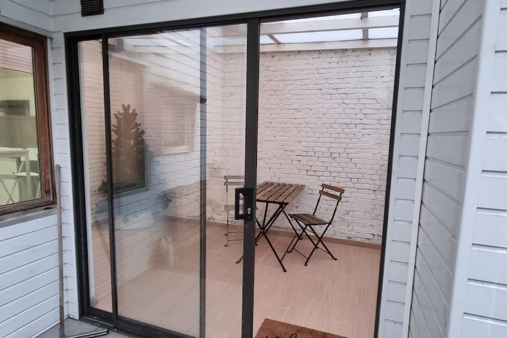 Apartment Worker's - 2 Bedrooms & Court Yard - Smooth Antwerpen